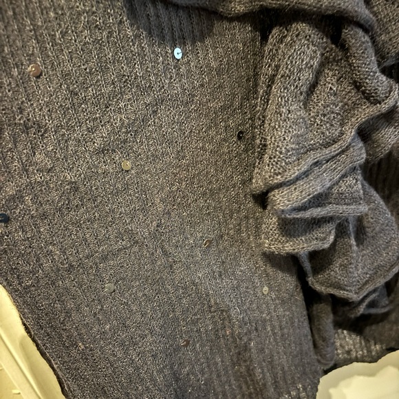 Lafayette 148 New York, black sweater with ruffle and sequin details - Picture 7 of 9